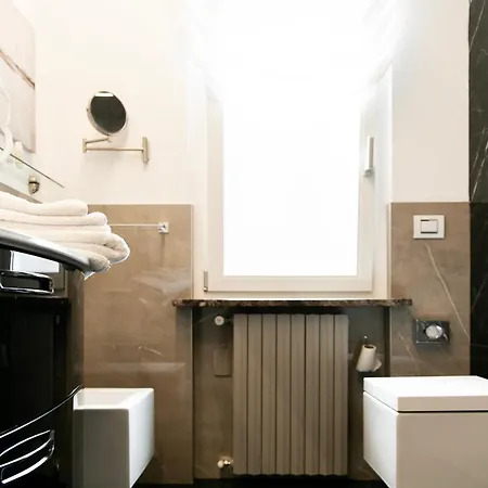 Bronze In The Rotonda With Garage Appartement *